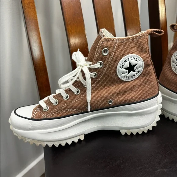 Converse Brown and White Run Star Hike Shoes - Picture 2 of 6